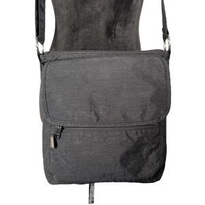 Peak Gear Black Nylon Crossbody Bag Lightweight Travel Purse Shoulder Flap Bag